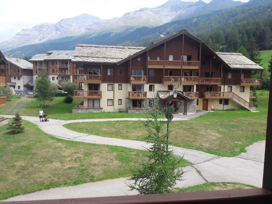 Residences De Luxe Les Alpages Val Cenis - 4 Pers Lanslebourg-Mont-Cenis Exterior foto